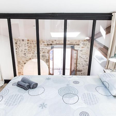 Au coeur du vieil Antibes et à 2 pas de la mer... Apartamento Exterior foto