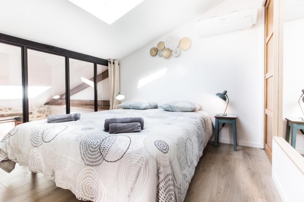 Au coeur du vieil Antibes et à 2 pas de la mer... Apartamento Exterior foto
